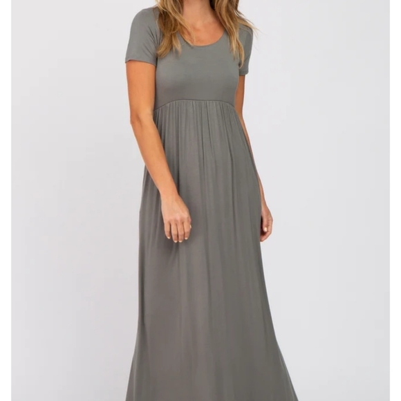 Dresses & Skirts - Maxi Dress